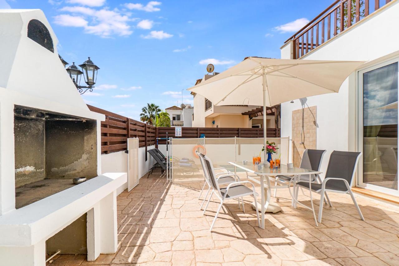 Villa Rosedale By Ezoria Villas Ayia Napa Exterior foto
